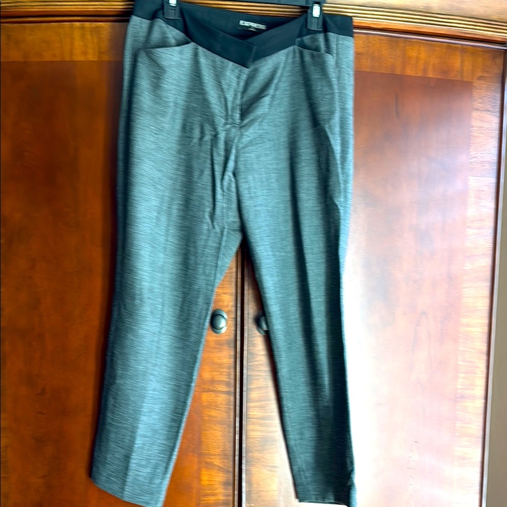 Express Editor Size 12 Gray Dress Ankle Pants with Black Waistband Elegant Fit